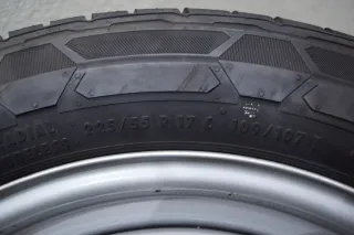Mercedes-Benz V-Klasse W447 I Viano W639 17 Zoll Winterkompletträder - Bild 4