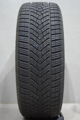 Mercedes-Benz C-Klasse W206 I S206 18 Zoll Winterkompletträder - Bild 10
