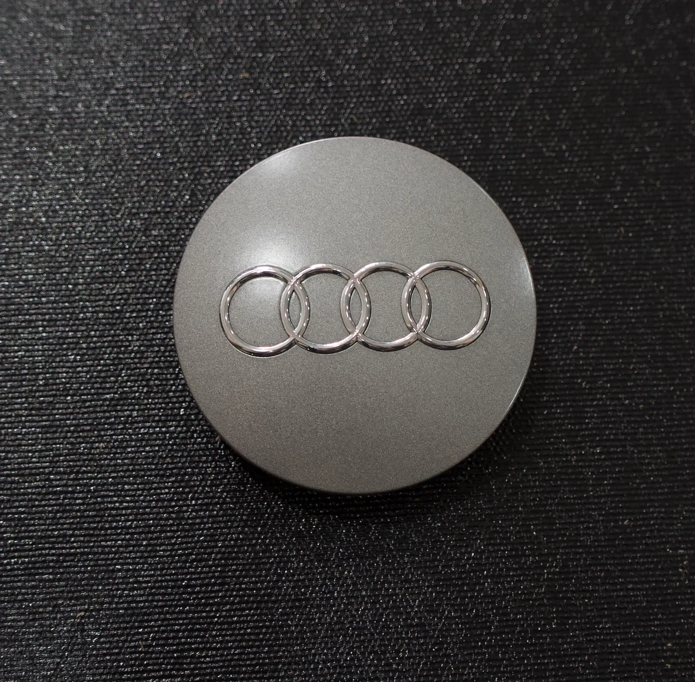 1x Original Audi Nabendeckel I 8T0 601 170 - Bild 1