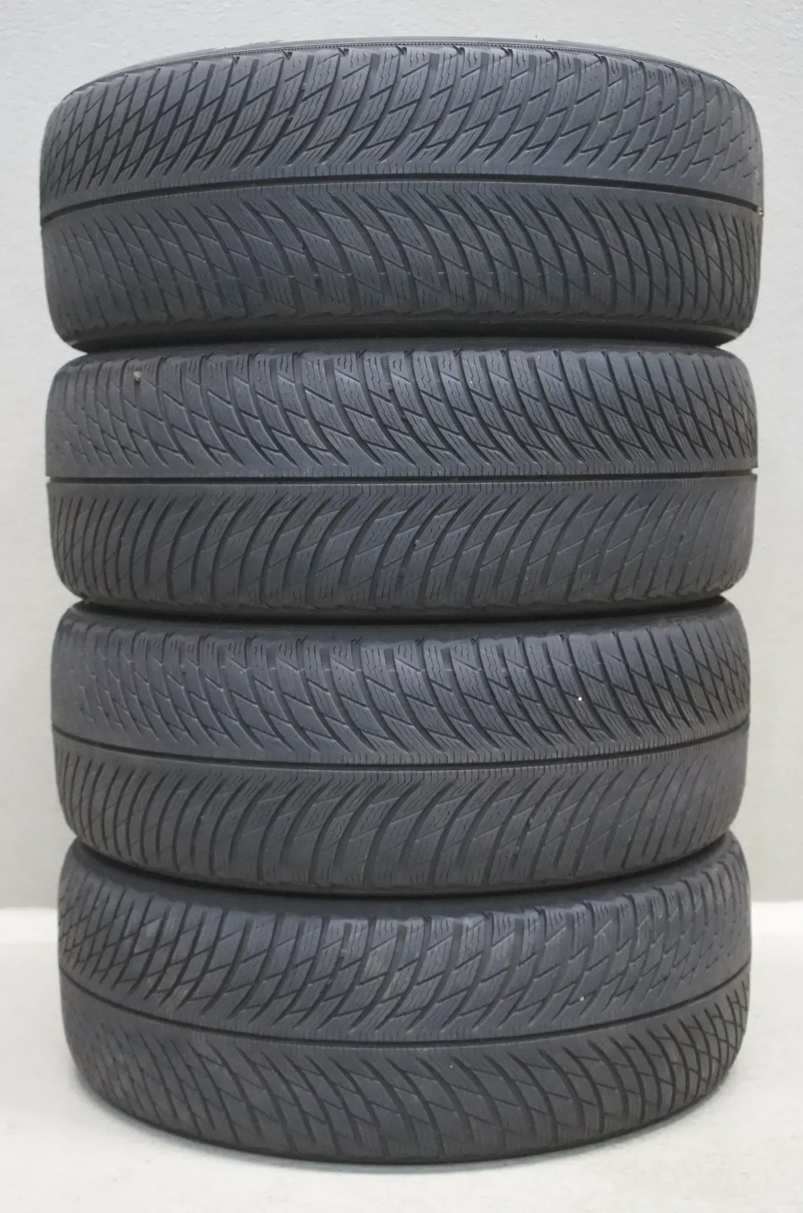 Michelin Alpin 5 I 235 55 R17 103V I Winterreifensatz - Bild 1