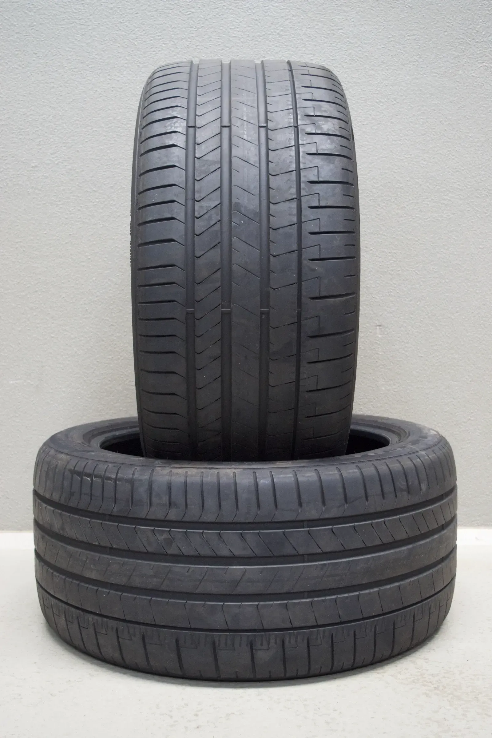 2x Pirelli P Zero MO1A I 285 40 ZR19 107Y XL I Sommerreifen - Bild 1