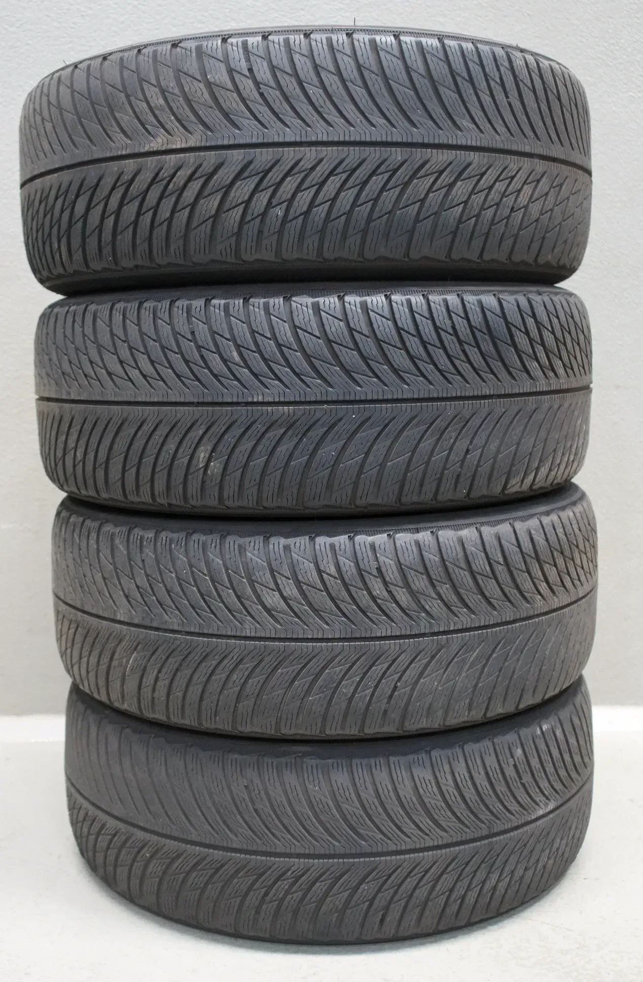 Michelin Alpin 5 I 235 55 R17 103V I Winterreifensatz - Bild 1