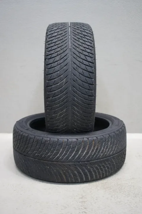 Background image for 2x Michelin Pilot Alpin 5 I 245 40 R19 98V M+S I Winterreifen