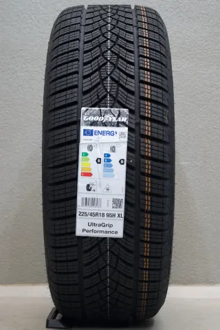 Mercedes-Benz C-Klasse W206 I S206 18 Zoll Winterkompletträder - Bild 9