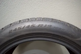 1x Pirelli P Zero Winter MO* I 245 45 R19 102H XL M+S I Winterreifen - Bild 4