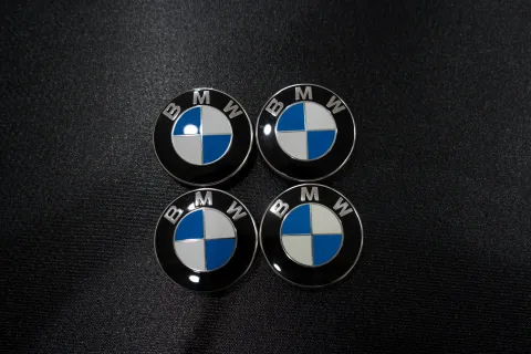 Background image for 4x BMW Nabendeckel 68mm I 6783536