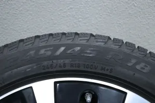 Mercedes-Benz E-Klasse E300de Hybrid 18 Zoll Winterräder Winterreifen - Bild 7