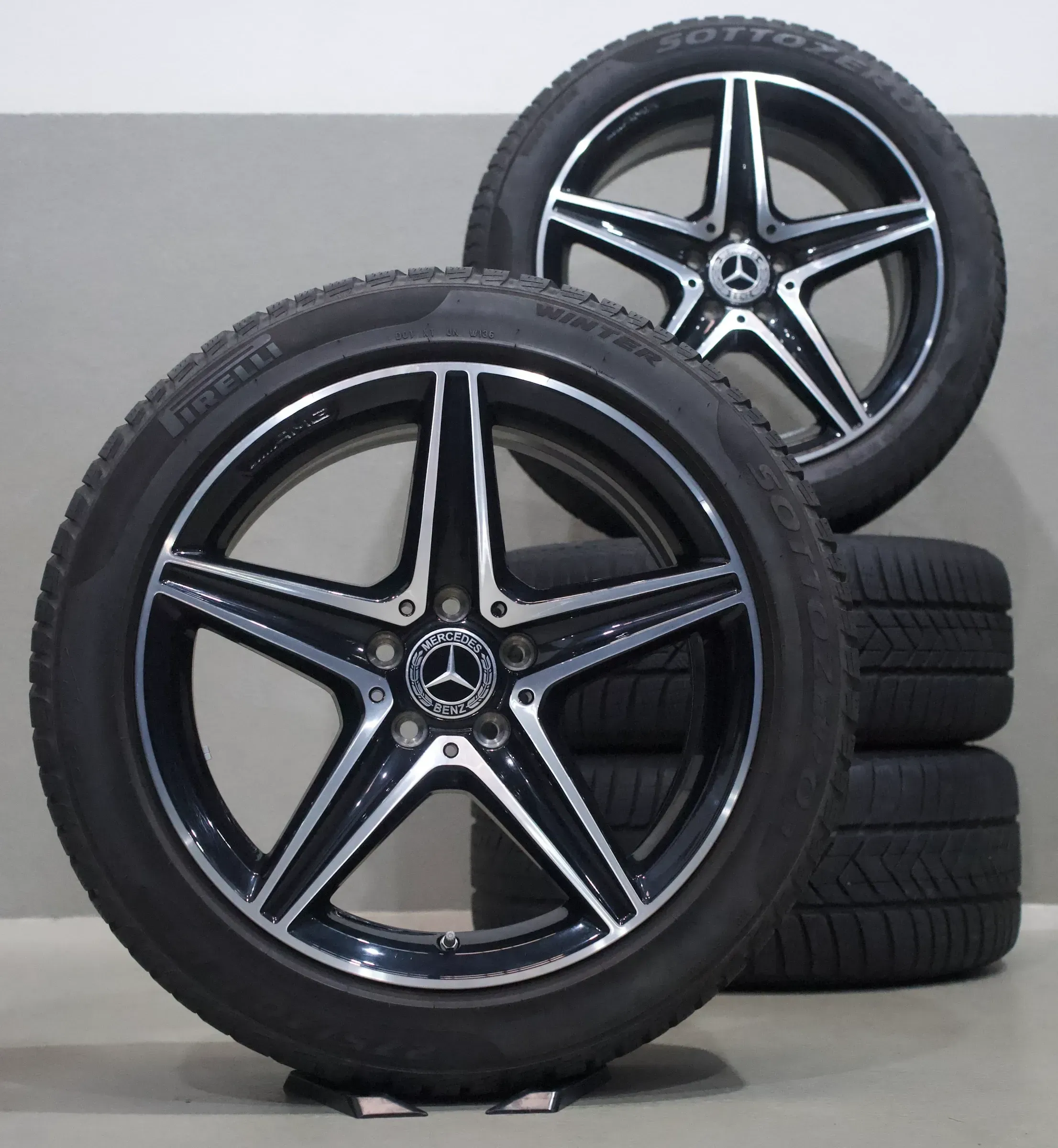 Mercedes-Benz E-Klasse W213 I S213 I C238 18 Zoll Winterkompletträder - Bild 1