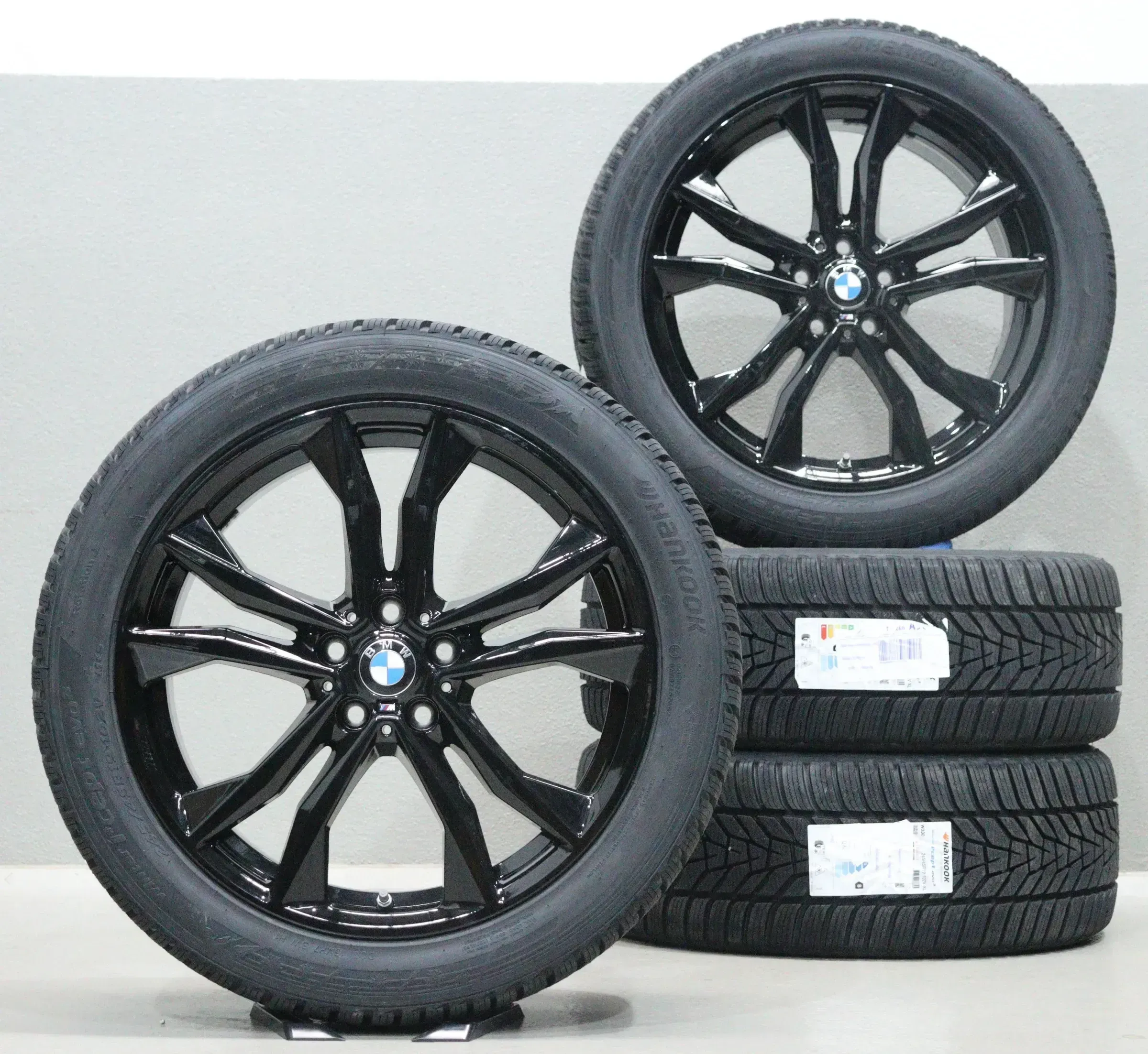 BMW X1 U11 I X2 U10 19 Zoll Winterkompletträder I M715 - Bild 1