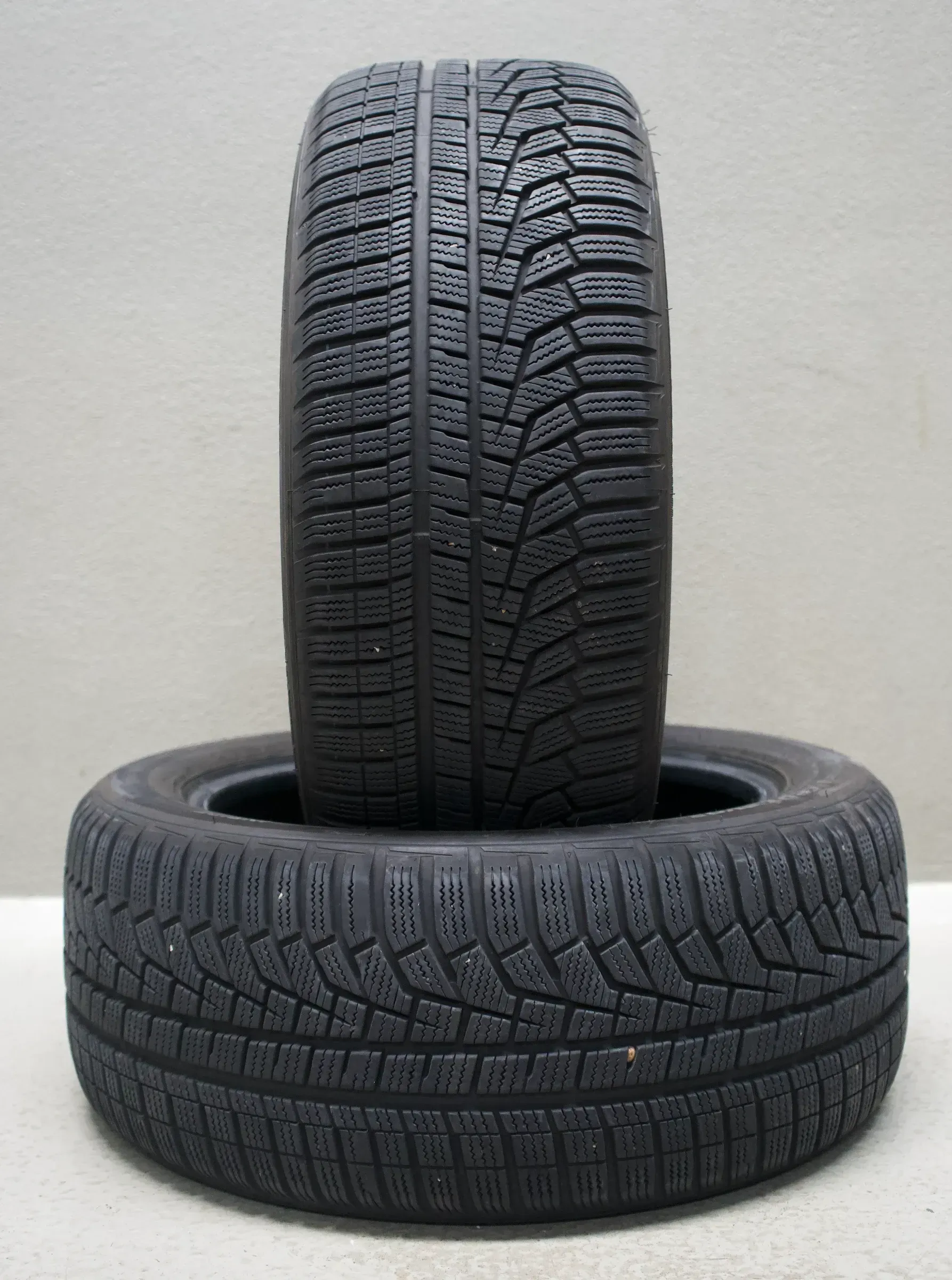 2x Hankook Winter i*Cept Evo 2 * I 225 50 R17 98H M+S I Winterreifen - Bild 1