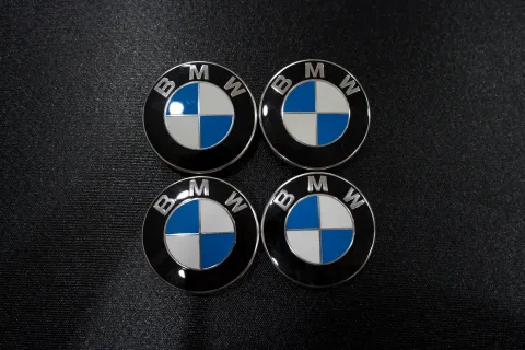 Background image for 4x BMW Nabendeckel 68mm I 6783536