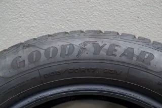 1x Goodyear UltraGrip Performance+ I 205 60 R17 93V M+S I Winterreifen - Bild 2