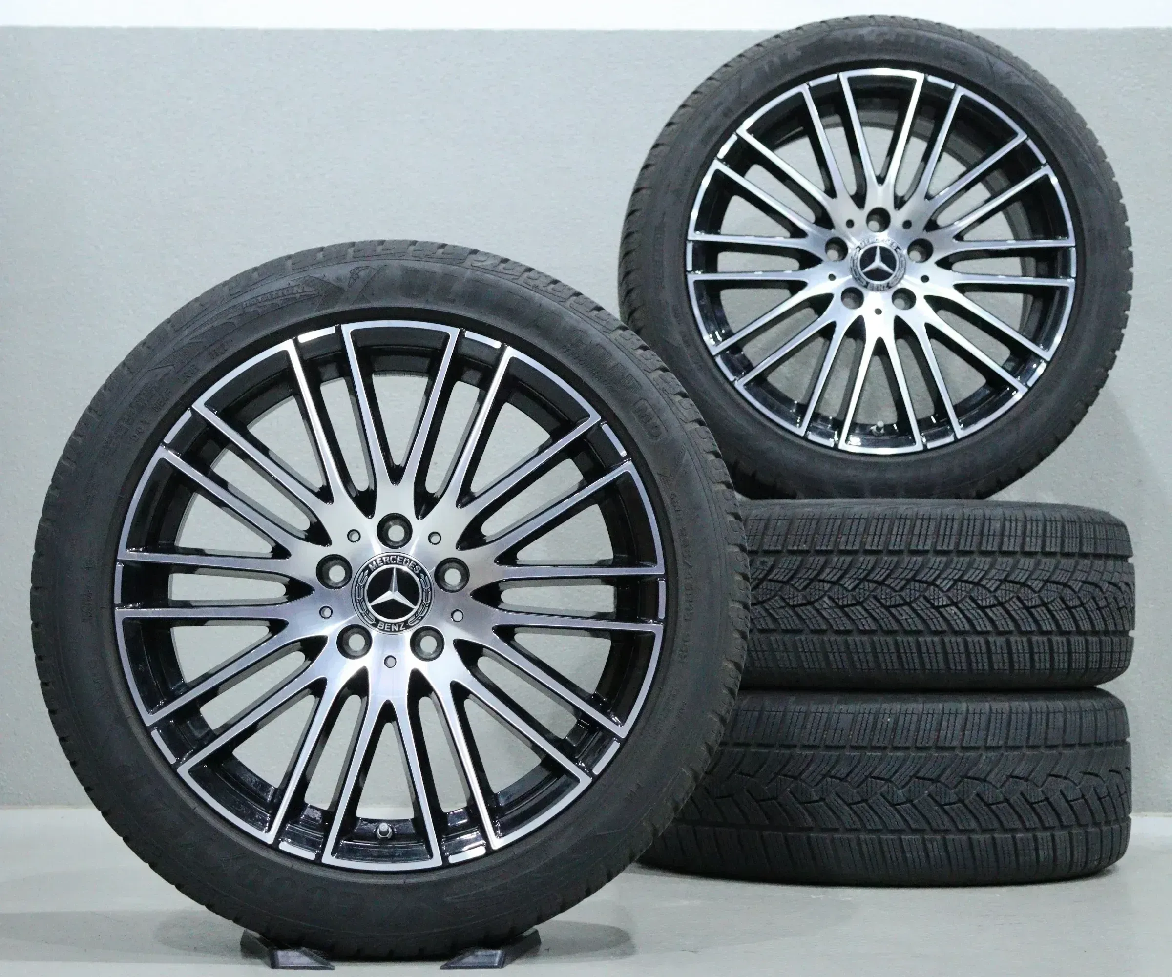 Mercedes-Benz C-Klasse W206 I S206 18 Zoll Winterkompletträder - Bild 1