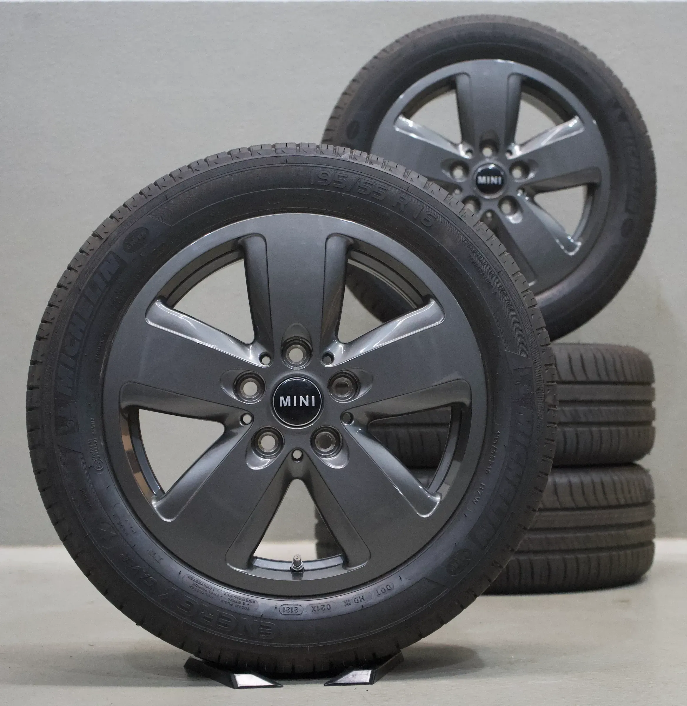 Mini Cooper F55 F56 F57 16 Zoll Sommerkompletträder I Revolite Spoke 517 - Bild 1