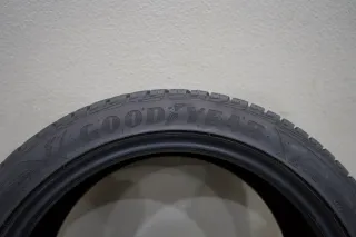 1x Goodyear UltraGrip Performance MO I 225 45 R18 95H M+S I Winterreifen - Bild 2