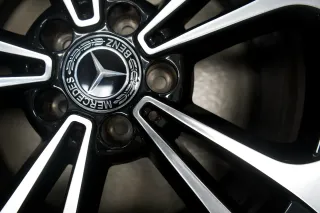 Mercedes-Benz C-Klasse W206 I S206 18 Zoll Winterkompletträder - Bild 9