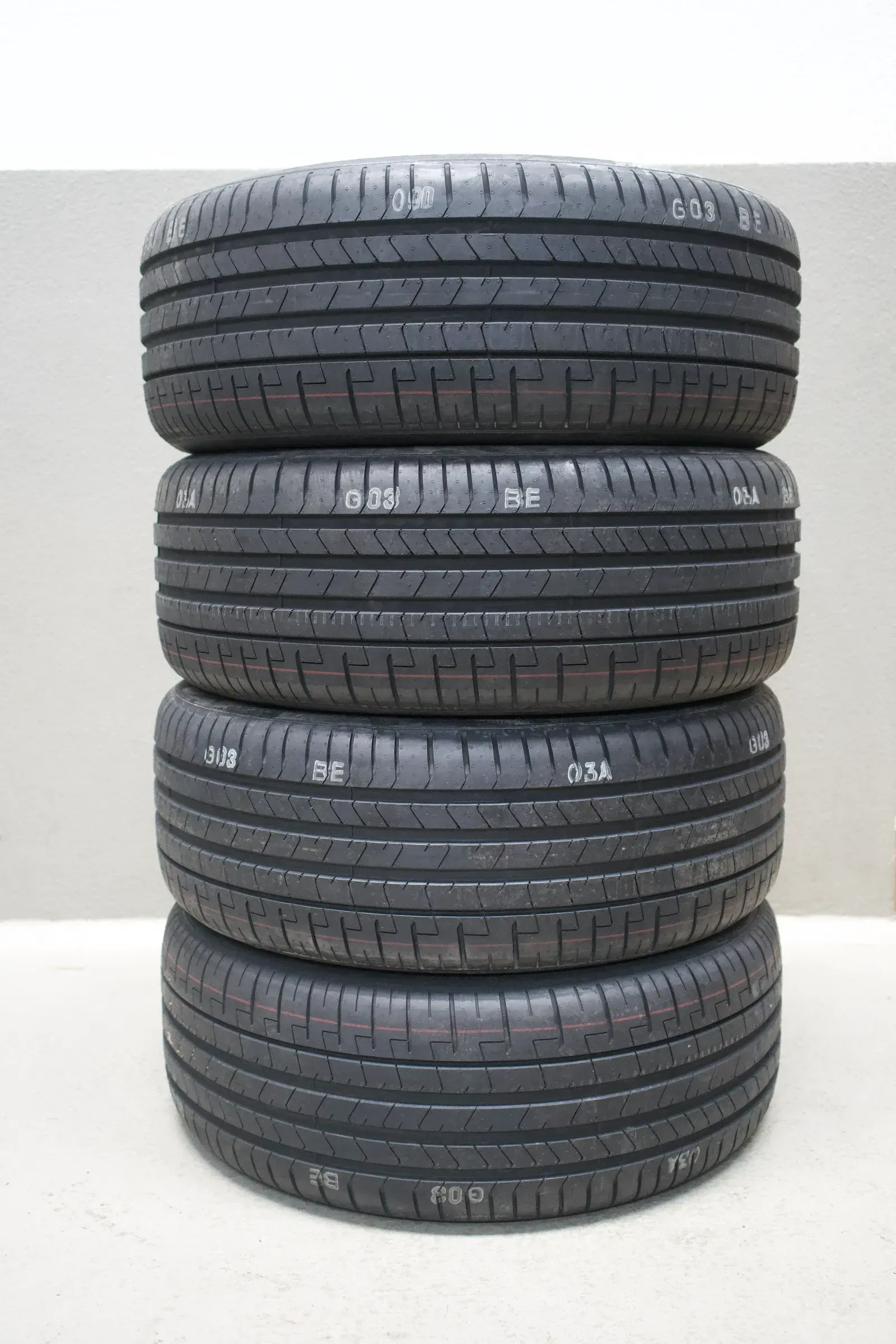 Pirelli P Zero TM * I 245 50 R19 105Y I Sommerreifensatz - Bild 1