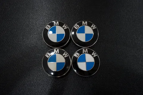 Background image for 4x BMW Nabendeckel 68mm I 6783536