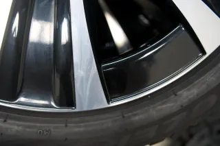 Mercedes-Benz E-Klasse E300de Hybrid 18 Zoll Winterräder Winterreifen - Bild 12