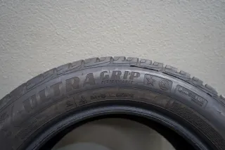 Goodyear UltraGrip RSC RFT* I 205 60 R16 96H XL M+S I Winterreifensatz - Bild 2