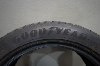 Goodyear UltraGrip Performance+ * I 245 45 R18 100H M+S XL I Winterreifensatz - Bild 3
