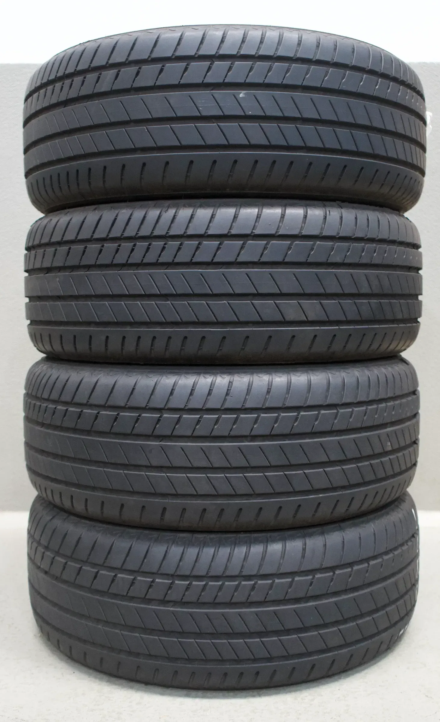 Bridgestone Alenza 001 * I 245 50 R19 105W XL I Sommerreifensatz - Bild 1