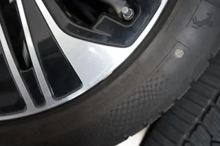 Mercedes-Benz E-Klasse E-Klasse W214 I S214 19 Zoll Winterkompletträder - Bild 9