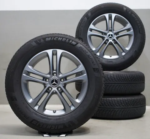 Background image for Mercedes-Benz GLA H247 I GLB X257 17 Zoll Winterräder Winterreifen
