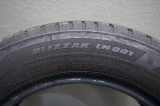 Bridgestone Blizzak LM001 * I 205 60 R16 96H XL M+S I Winterreifensatz - Bild 4
