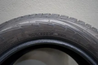 Goodyear UltraGrip RSC RFT* I 205 60 R16 96H XL M+S I Winterreifensatz - Bild 3