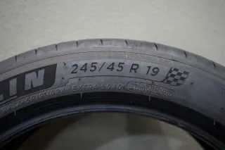 Michelin Pilot Sport 4S * I 245 45 R19 102Y I Sommerreifensatz - Bild 5
