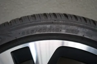 Audi A3 I S3 8Y GY 18 Zoll Winterkompletträder - Bild 6