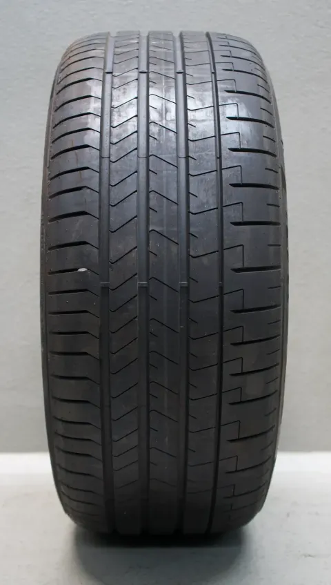 Background image for 1x Pirelli P Zero TM * I 275 40 R20 106Y I Sommerreifen