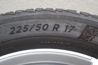 Mercedes-Benz C-Klasse W206 Hybrid 17 Zoll Winterkompletträder - Bild 8