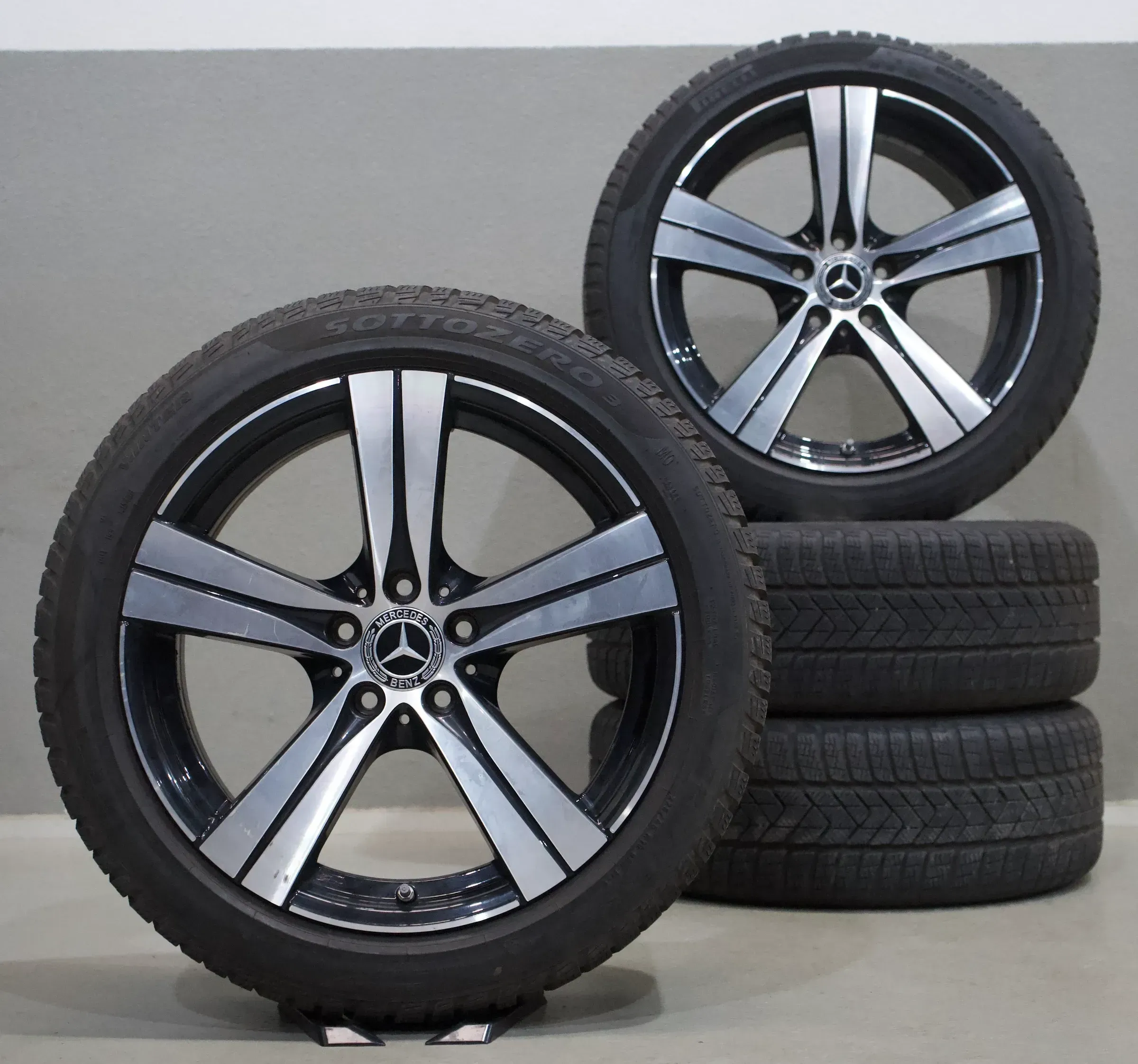 Mercedes-Benz C-Klasse W206 I S206 18 Zoll Winterkompletträder - Bild 1