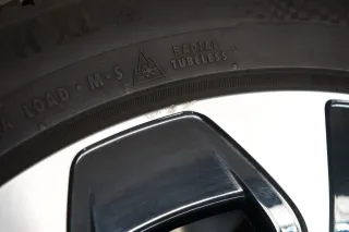 Mercedes-Benz E-Klasse E-Klasse W214 I S214 19 Zoll Winterkompletträder - Bild 10