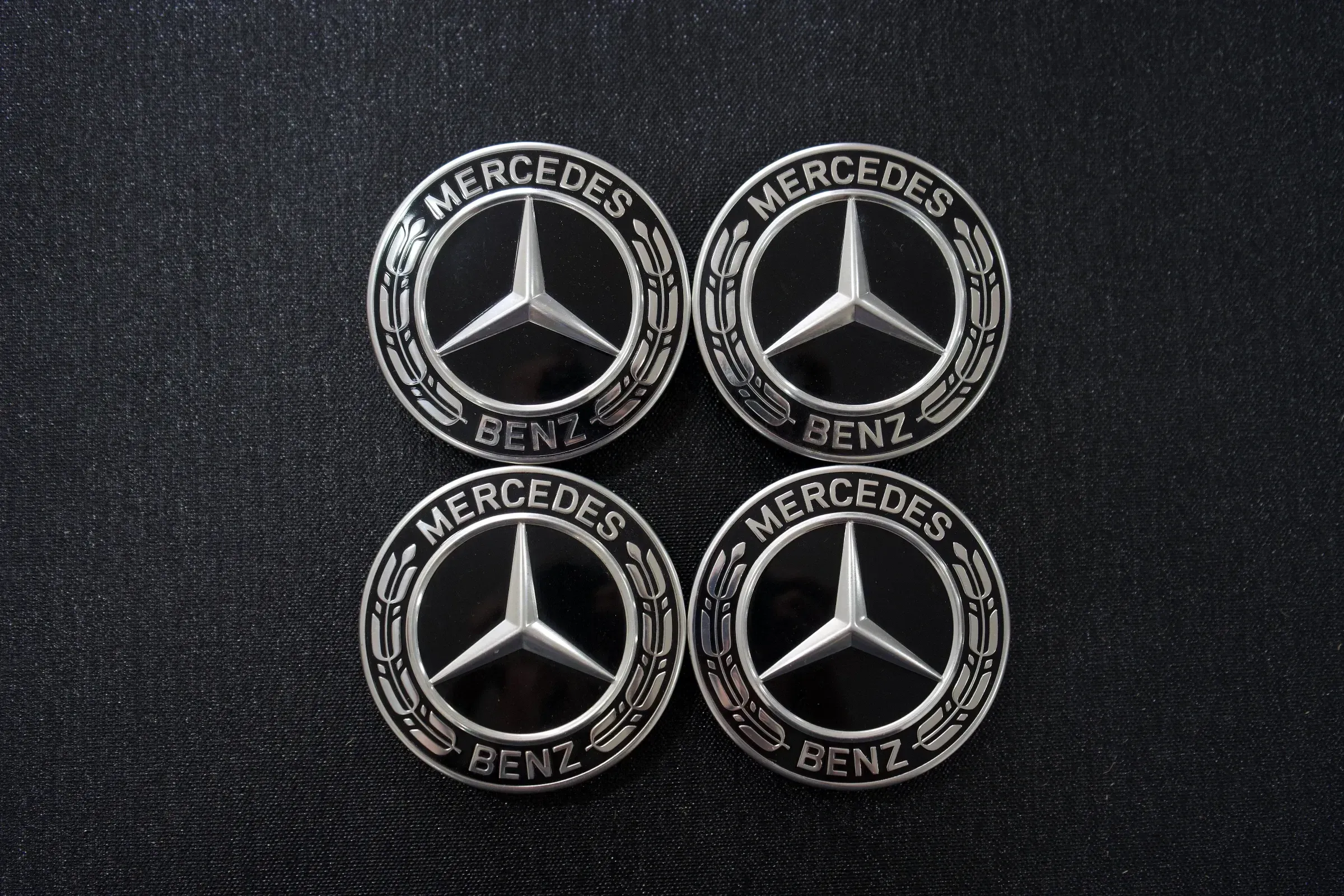 4x Original Mercedes Nabendeckel I A2224002200 - Bild 1