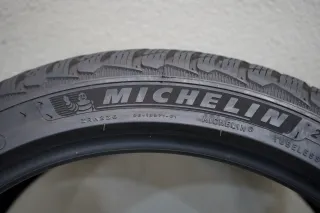 1x Michelin Pilot Alpin 5 I 235 40 R18 95V XL M+S I Winterreifen - Bild 2