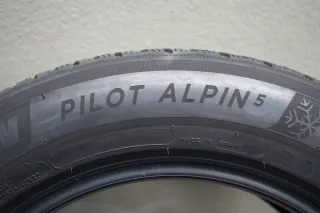 Michelin Alpin 5 I 235 55 R17 103V I Winterreifensatz - Bild 6