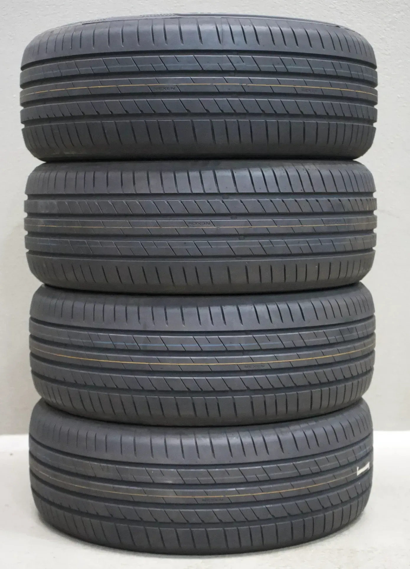 Nexen NFera Sport MO * SU2 I 225 55 R18 102Y XL I Sommerreifensatz - Bild 1