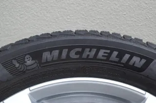 Mercedes-Benz C-Klasse W206 Hybrid 17 Zoll Winterkompletträder - Bild 5