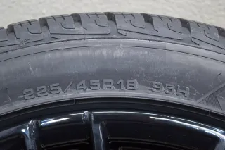 Mercedes-Benz C-Klasse W206 I S206 18 Zoll Winterkompletträder - Bild 7