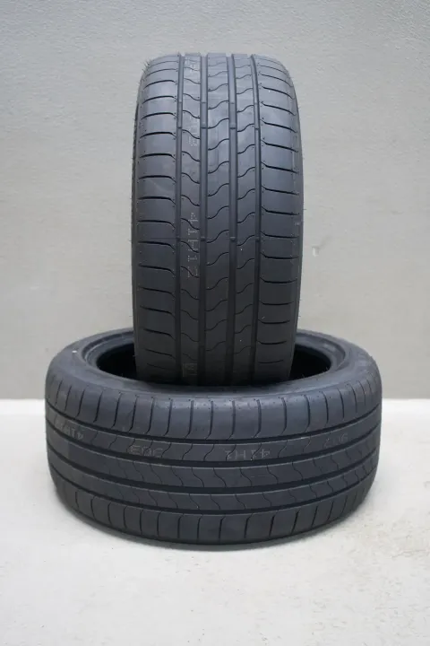 Background image for 2x Bridgestone Turanza 6 * I 285 40 R20 108Y I Sommerreifen